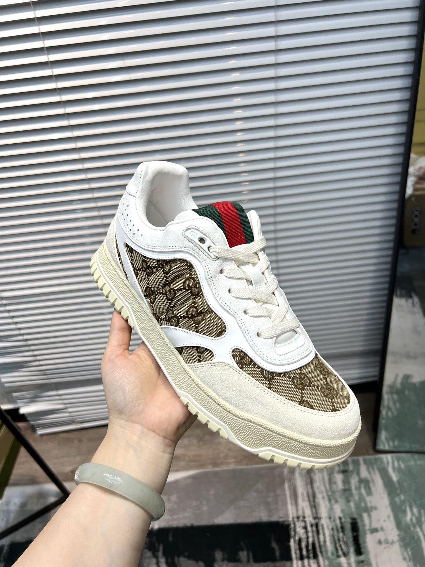 Gucci Low Shoes